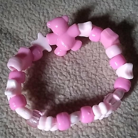 pink bear themed kandi bracelet - Picture 7 of 7